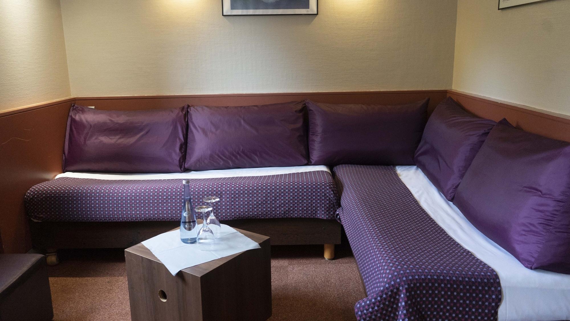 The Originals City, Hotel Ascotel, Lille Est Grand Stade Βιλνέβ ντ' Ασκ Εξωτερικό φωτογραφία