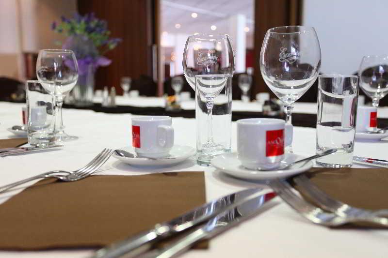The Originals City, Hotel Ascotel, Lille Est Grand Stade Βιλνέβ ντ' Ασκ Εξωτερικό φωτογραφία