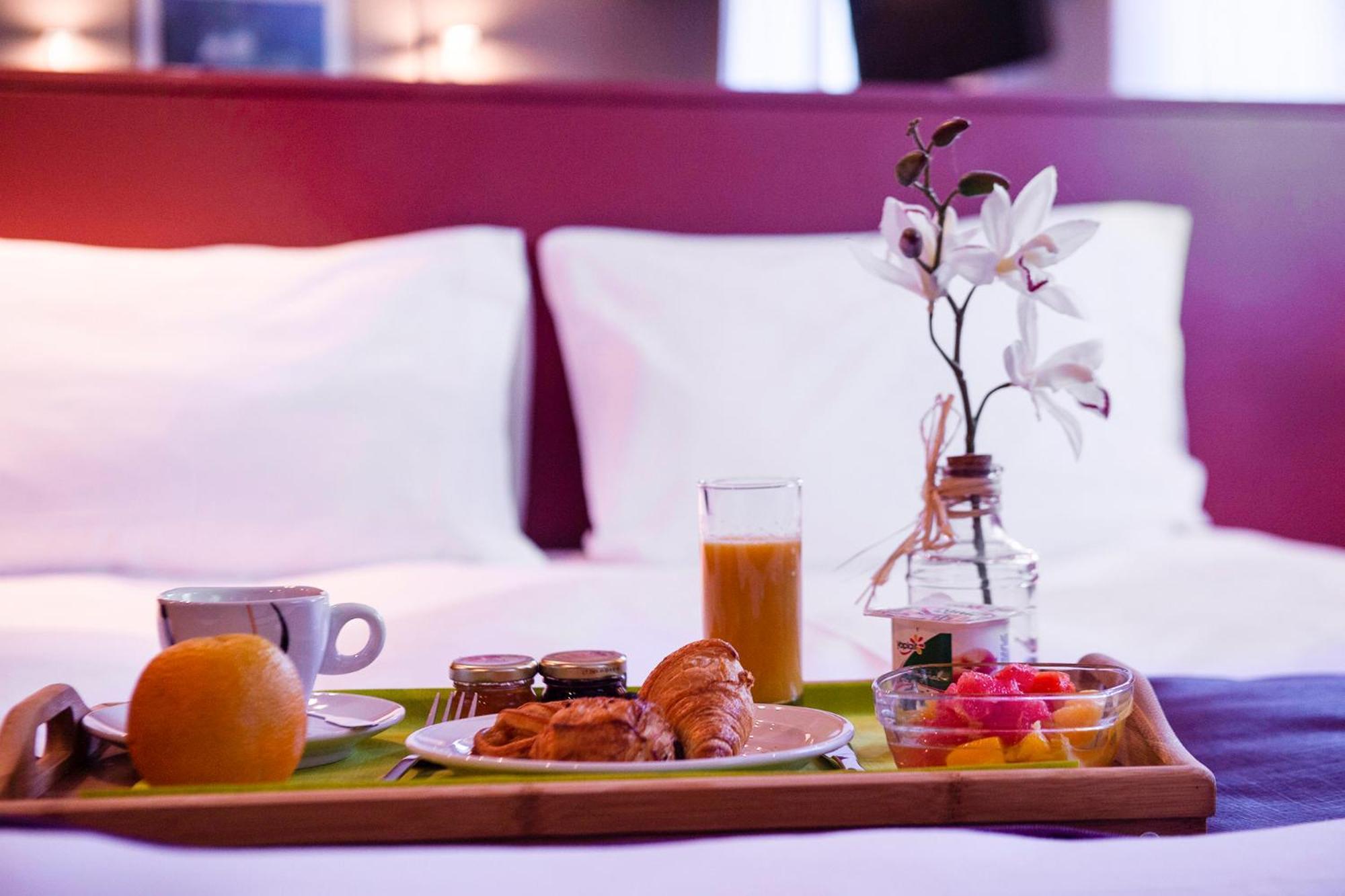 The Originals City, Hotel Ascotel, Lille Est Grand Stade Βιλνέβ ντ' Ασκ Εξωτερικό φωτογραφία