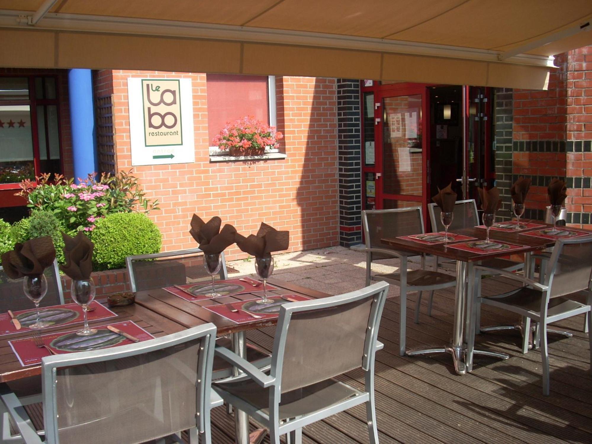 The Originals City, Hotel Ascotel, Lille Est Grand Stade Βιλνέβ ντ' Ασκ Εξωτερικό φωτογραφία
