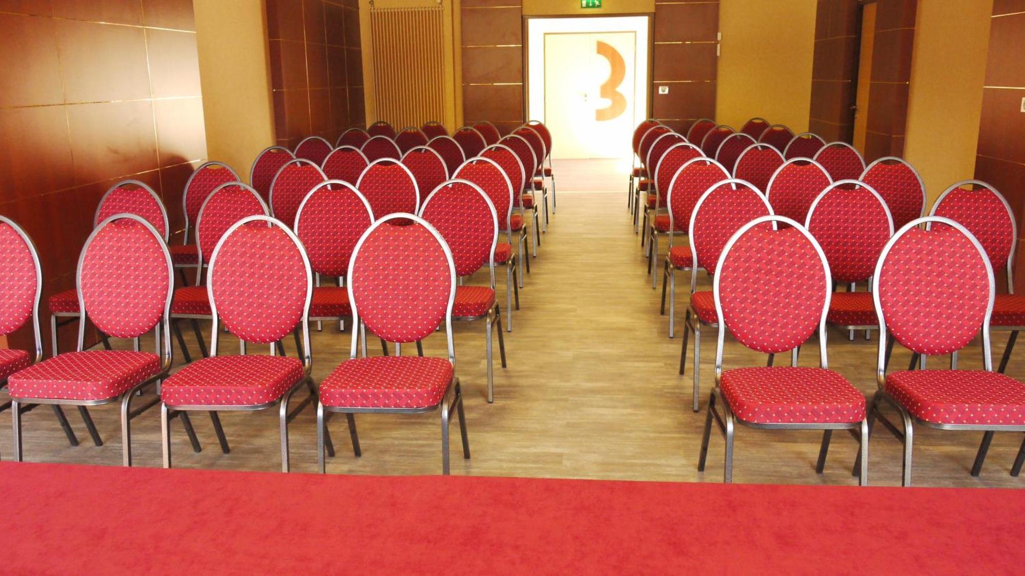 The Originals City, Hotel Ascotel, Lille Est Grand Stade Βιλνέβ ντ' Ασκ Εξωτερικό φωτογραφία