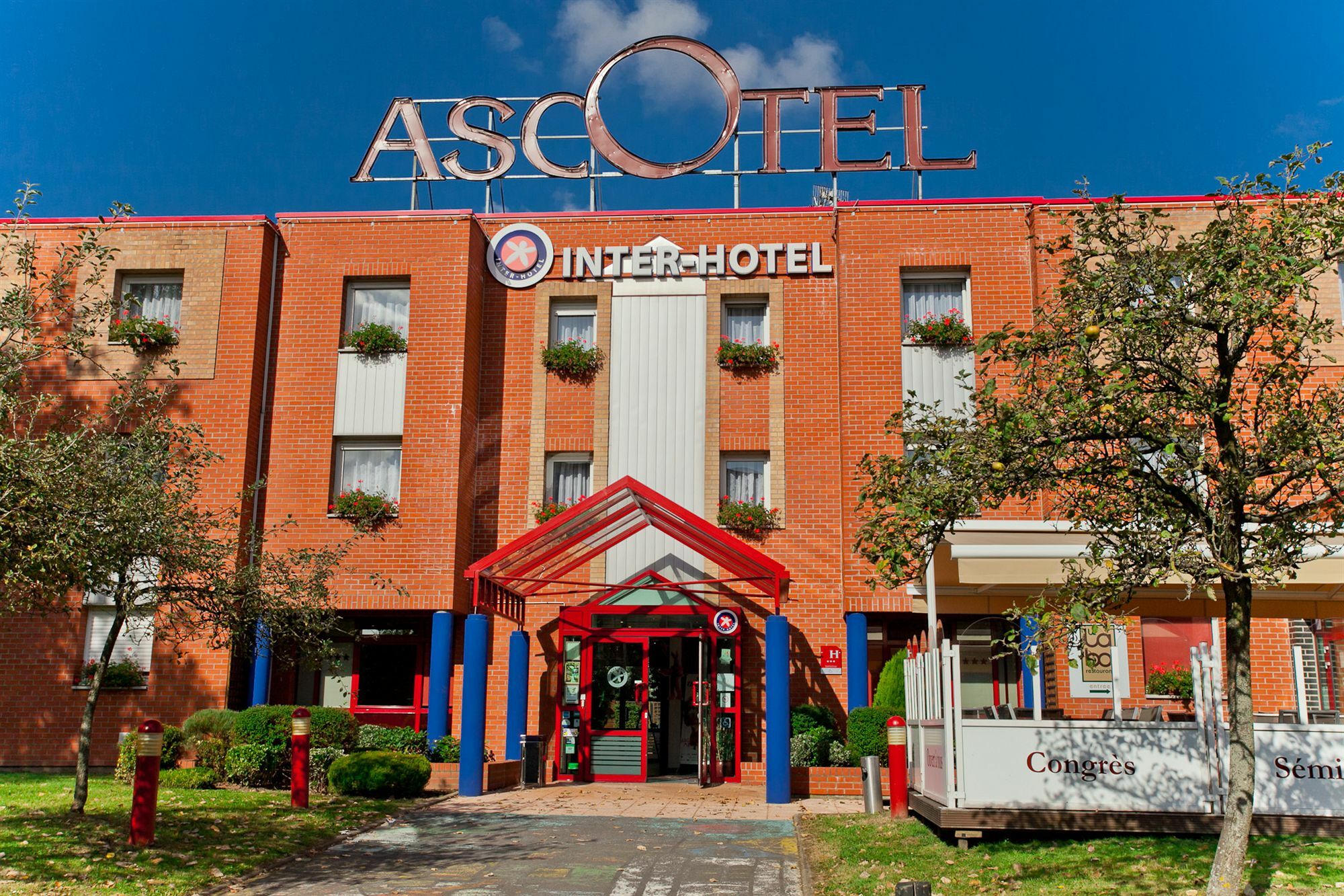 The Originals City, Hotel Ascotel, Lille Est Grand Stade Βιλνέβ ντ' Ασκ Εξωτερικό φωτογραφία