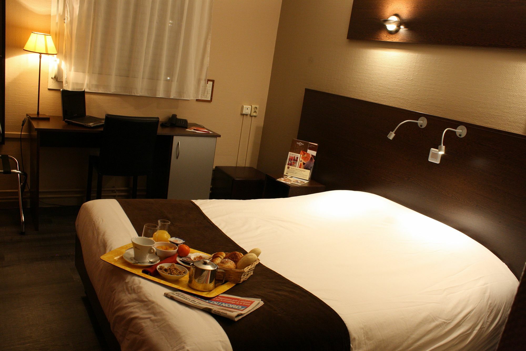 The Originals City, Hotel Ascotel, Lille Est Grand Stade Βιλνέβ ντ' Ασκ Εξωτερικό φωτογραφία